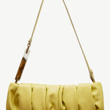 Extra in Banana